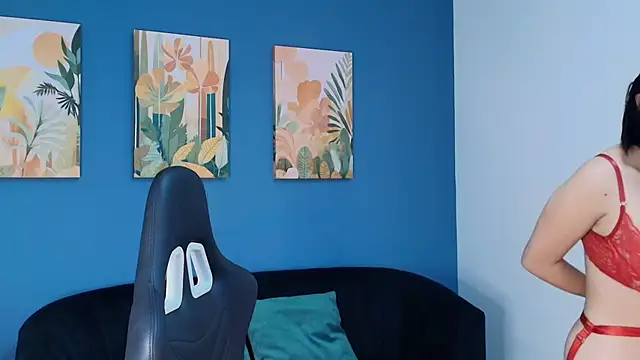 Zamira Taylor online show from 11-14-25, 11:13