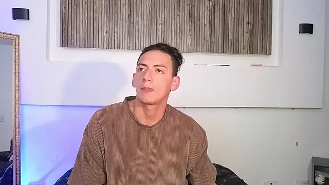 aron and paula online show from 11-11-25, 04:34