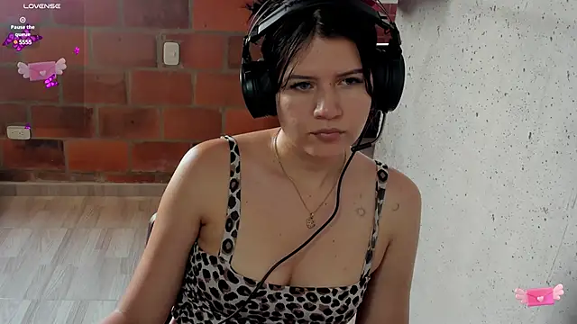 Snapshot of brii69 chatting on 03-10-25, 07:50 brii69 online show from 03-10-25, 07:50