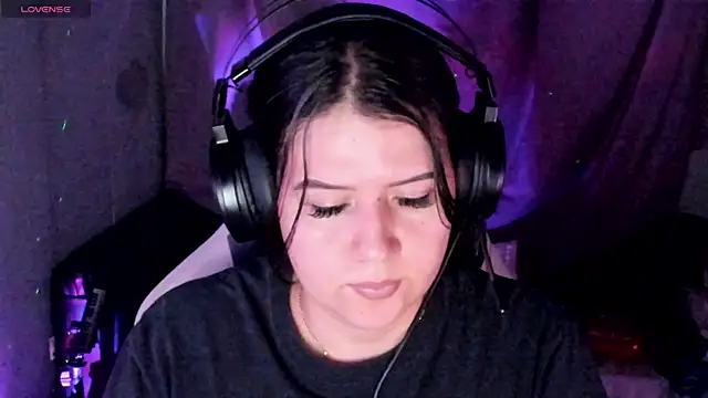 Snapshot of brii69 chatting on 10-04-25, 11:36 brii69 online show from 10-04-25, 11:36