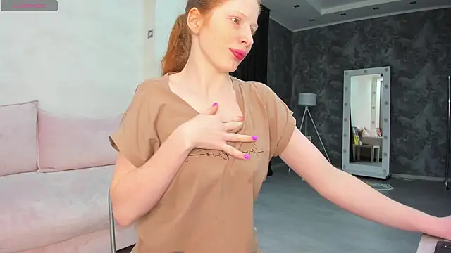 Sandra Wi1son online show from 04-15-26, 01:23