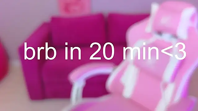 Snapshot of KristinMoore chatting on 03-21-25, 04:06 KristinMoore online show from 03-21-25, 04:06