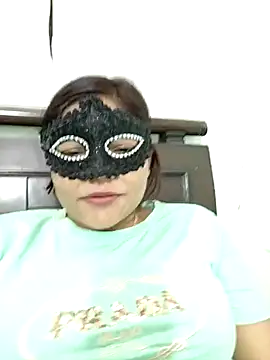 Snapshot of nitiya0100 chatting on 02-24-25, 10:59 nitiya0100 online show from 02-24-25, 10:59