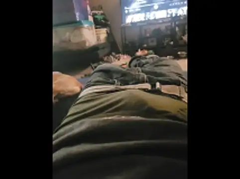 Snapshot of taterae chatting on 10-30-25, 07:25 taterae online show from 10-30-25, 07:25