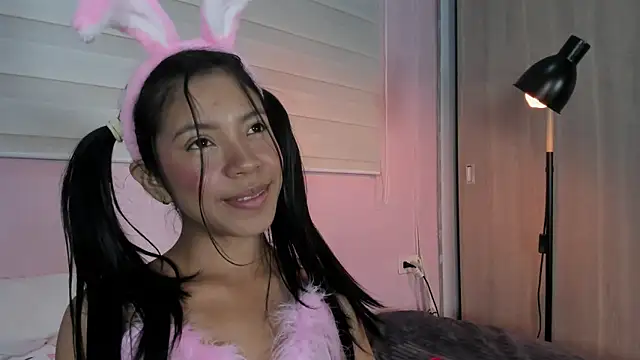 emily sweett24 online show from 03-09-25, 03:49