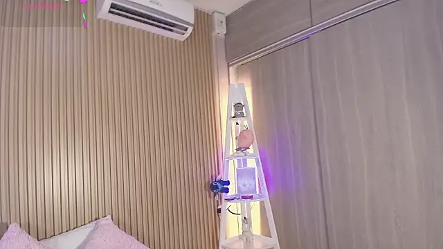 emily sweett24 online show from 03-21-26, 12:21