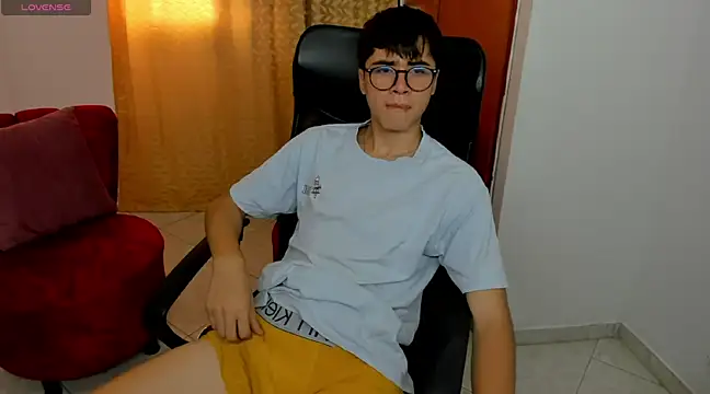 liam orion online show from 02-26-25, 06:54