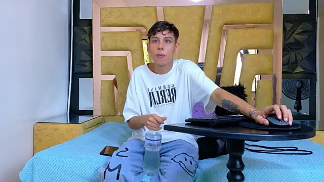 Noahoconor online show from 09-12-25, 04:29