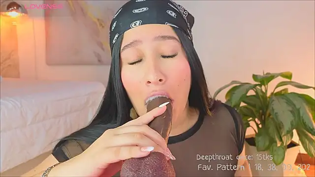 Leaa Cox online show from 03-17-25, 07:02