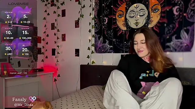 Dita Redrum online show from 12-19-25, 11:56