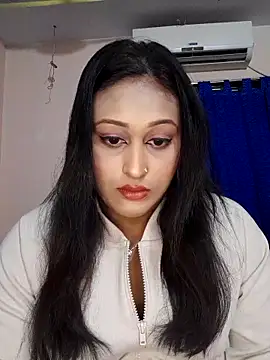 Snapshot of hotlovr chatting on 03-01-25, 02:44 hotlovr online show from 03-01-25, 02:44