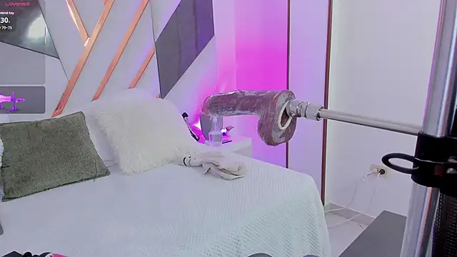 cutie sarax1 online show from 09-25-25, 12:31