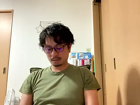 Snapshot of masato1115aa chatting on 09-19-25, 02:40 masato1115aa online show from 09-19-25, 02:40