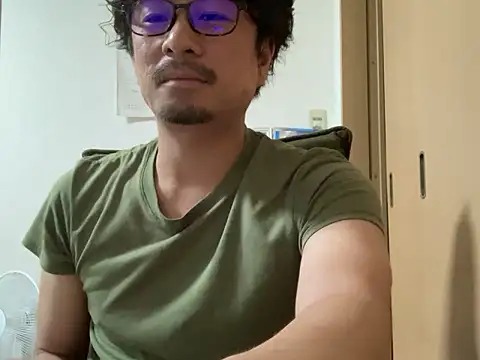 Snapshot of masato1115aa chatting on 09-21-25, 02:40 masato1115aa online show from 09-21-25, 02:40