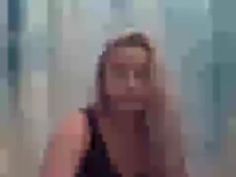 Snapshot of sexylilb17 chatting on 03-11-25, 02:54 sexylilb17 online show from 03-11-25, 02:54