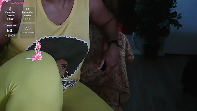 Queenanitadix online show from 02-03-25, 12:04