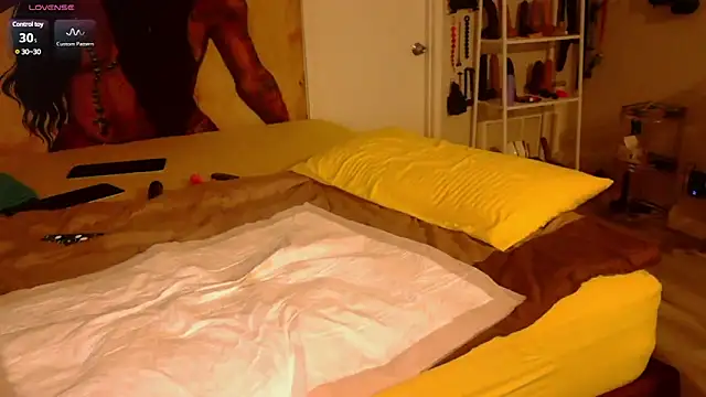 Queenanitadix online show from 03-15-25, 12:56