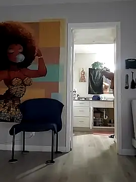 Queenanitadix online show from 11-25-25, 05:57