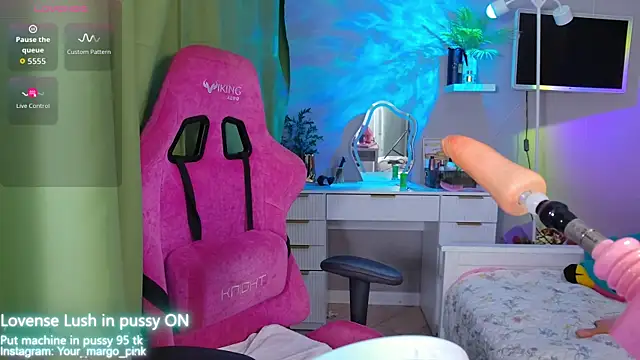 Snapshot of Margony chatting on 10-05-25, 04:44 Margony online show from 10-05-25, 04:44