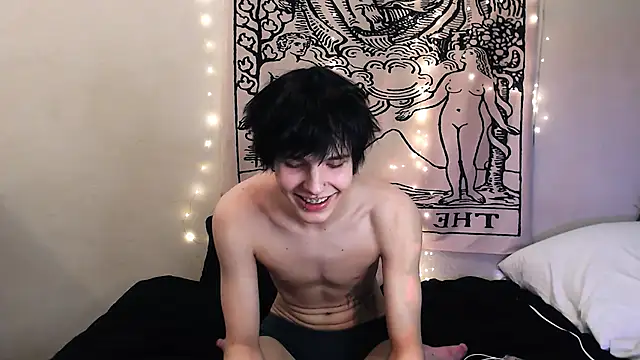 Snapshot of timi-moon chatting on 03-11-25, 10:31 timi-moon online show from 03-11-25, 10:31