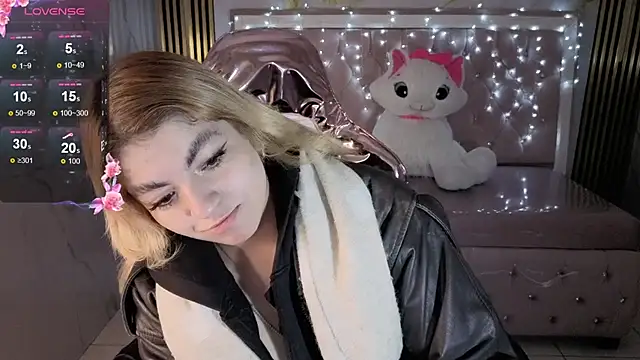 lili conor s online show from 11-05-25, 03:17