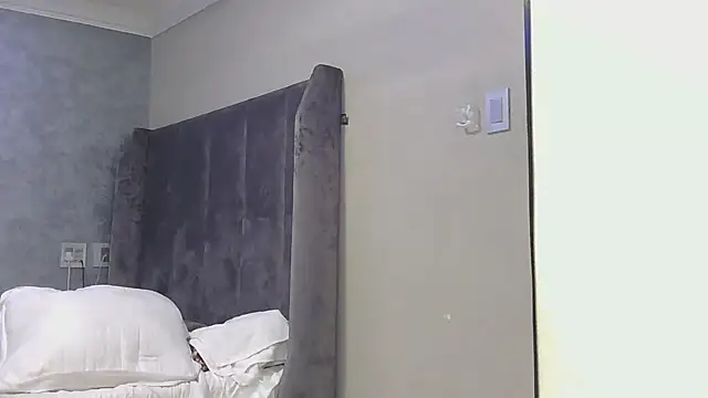 Snapshot of Justusual444 chatting on 09-18-25, 09:28 Justusual444 online show from 09-18-25, 09:28