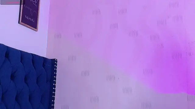 innocenthazel online show from 12-16-25, 03:11