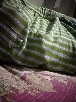 Snapshot of sharnjit299 chatting on 09-30-25, 10:53 sharnjit299 online show from 09-30-25, 10:53