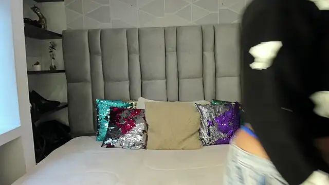 Natasha rose   online show from 10-22-25, 07:02