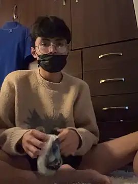 twinkperu18 online show from 10-28-25, 04:49