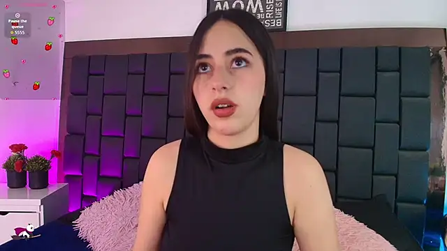 Lexi Howard  online show from 10-24-25, 05:04