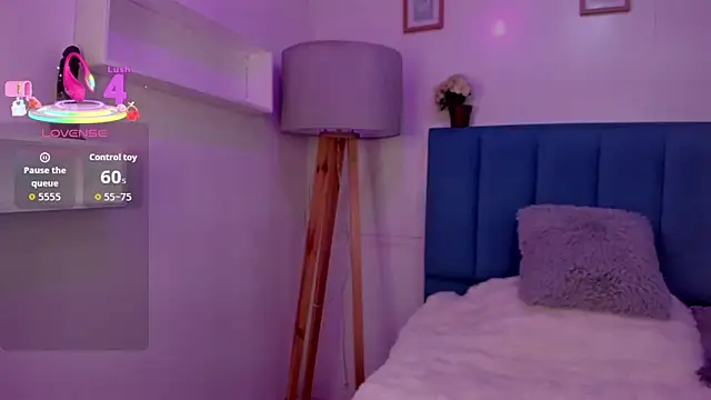 Anniie  Evans online show from 12-16-25, 03:50