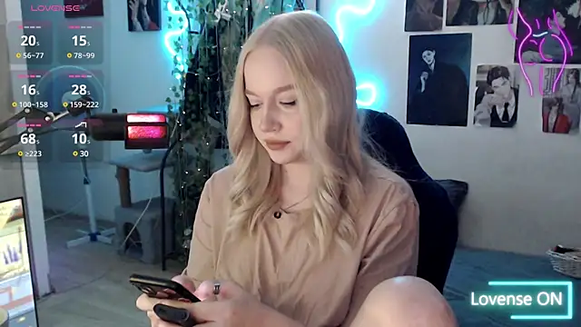 lissallor  online show from 03-14-25, 07:15