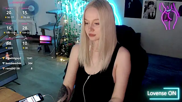 lissallor  online show from 03-20-25, 10:07