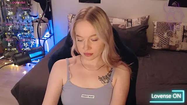 lissallor  online show from 10-23-25, 12:21