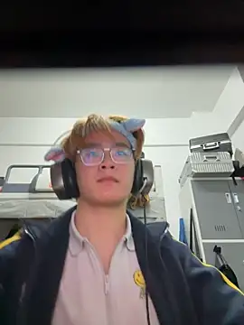 Anson0722 online show from 10-27-25, 03:27