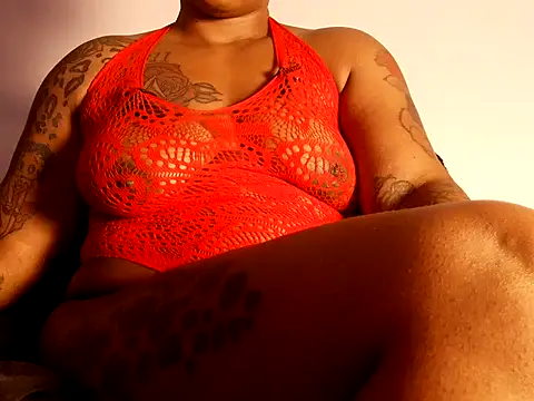 Snapshot of MsBootyBoop chatting on 10-09-25, 06:44 MsBootyBoop online show from 10-09-25, 06:44