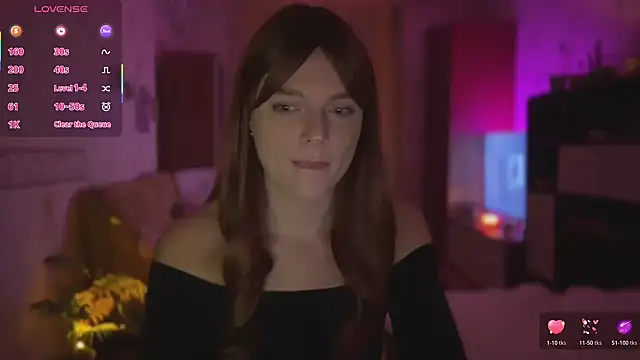 Snapshot of CherryRed_Girl chatting on 11-30-25, 08:35 CherryRed Girl online show from 11-30-25, 08:35