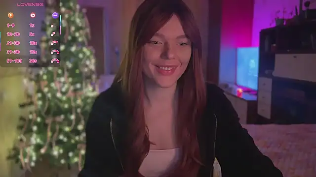 Snapshot of CherryRed_Girl chatting on 01-09-26, 11:28 CherryRed Girl online show from 01-09-26, 11:28