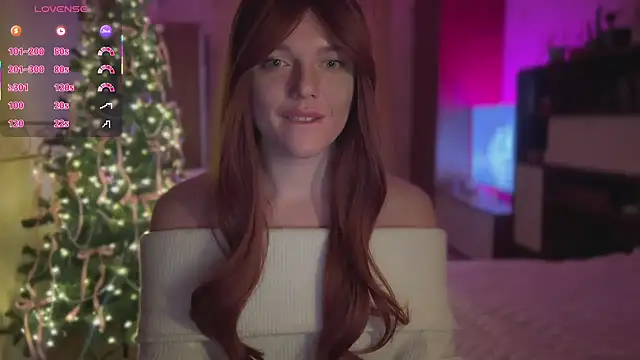 Snapshot of CherryRed_Girl chatting on 01-12-26, 10:04 CherryRed Girl online show from 01-12-26, 10:04