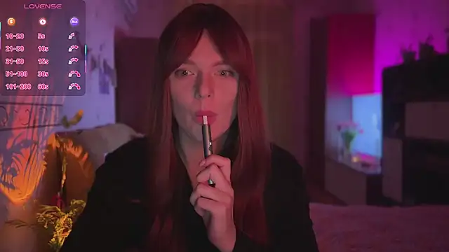 Snapshot of CherryRed_Girl chatting on 02-23-26, 09:23 CherryRed Girl online show from 02-23-26, 09:23