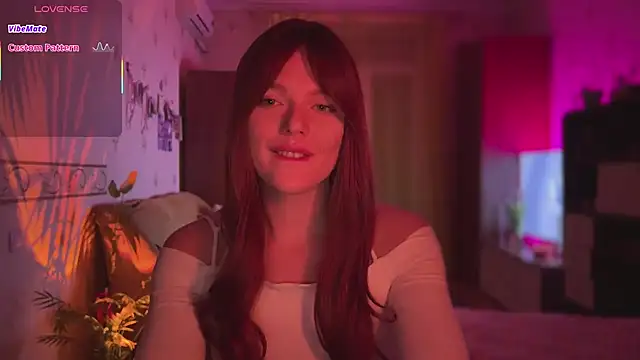 Snapshot of CherryRed_Girl chatting on 02-28-26, 08:54 CherryRed Girl online show from 02-28-26, 08:54