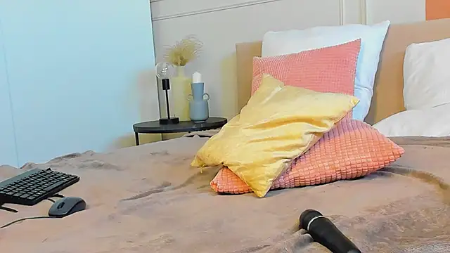  BunnyDollStella  online show from 03-16-25, 07:15