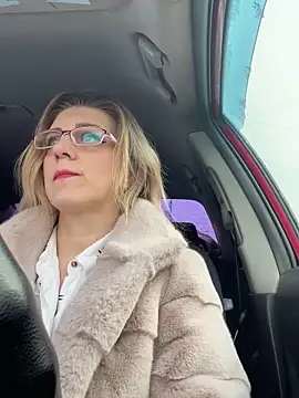 Lusi Luxary online show from 03-08-25, 10:11