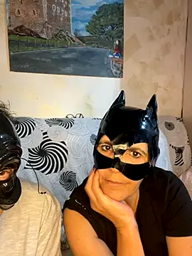 Snapshot of coppia25 chatting on 10-18-25, 10:21 coppia25 online show from 10-18-25, 10:21