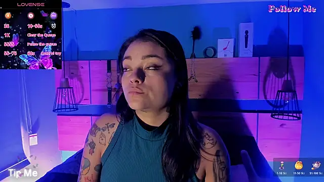 ChloeAllennn online show from 11-30-25, 10:30