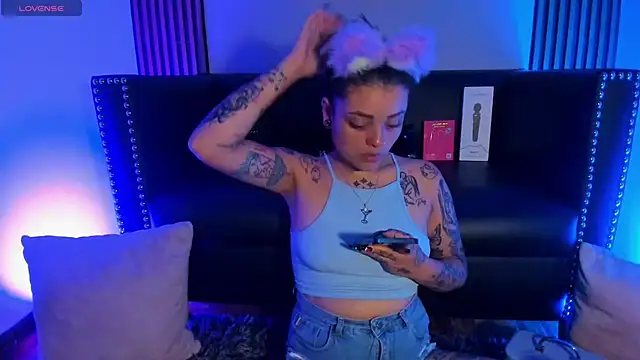 ChloeAllennn online show from 01-18-26, 04:55