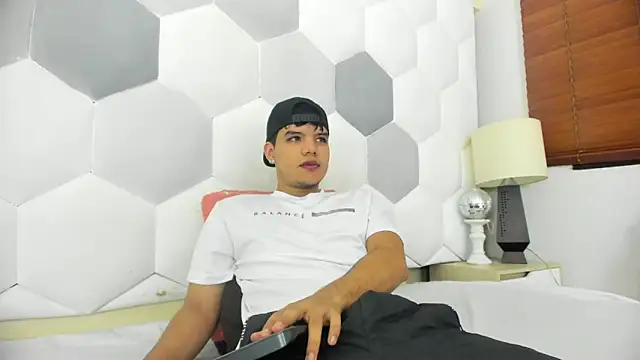 Axel Forte online show from 02-03-26, 01:16