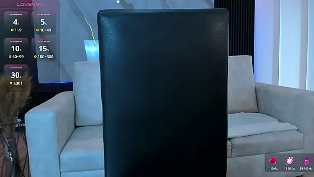 Snapshot of Ivaannaa_ chatting on 10-24-25, 01:29 Ivaannaa online show from 10-24-25, 01:29