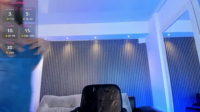 Snapshot of Ivaannaa_ chatting on 10-31-25, 02:07 Ivaannaa online show from 10-31-25, 02:07